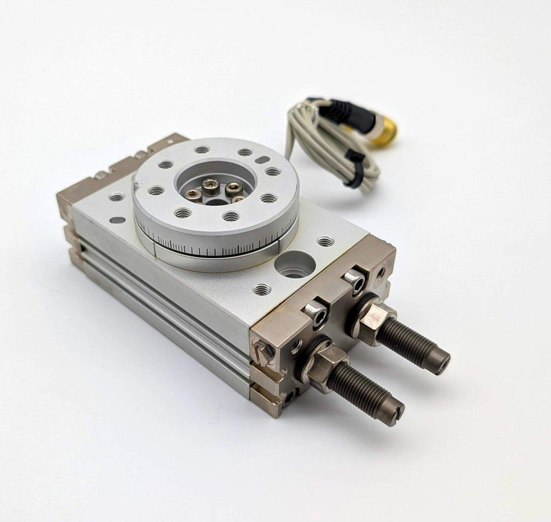SMC MSQB20R Rotary Actuator w/ Table Size 20 Rack & Pinion M5 Ports 1