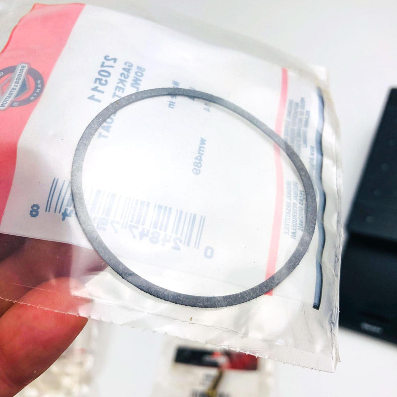 Briggs and Stratton 270511 Gasket Float Bowl OEM NOS USA Made Sealed 2