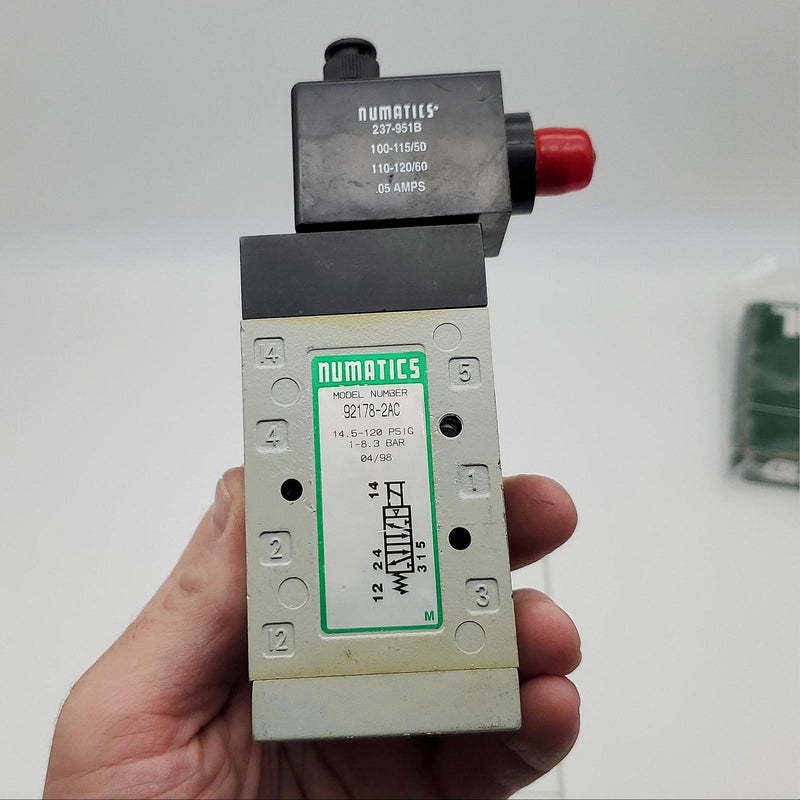 Numatics 92178-2AC Solenoid Valve 14.5 to 120 PSI 110-120 .05 AMPS 1