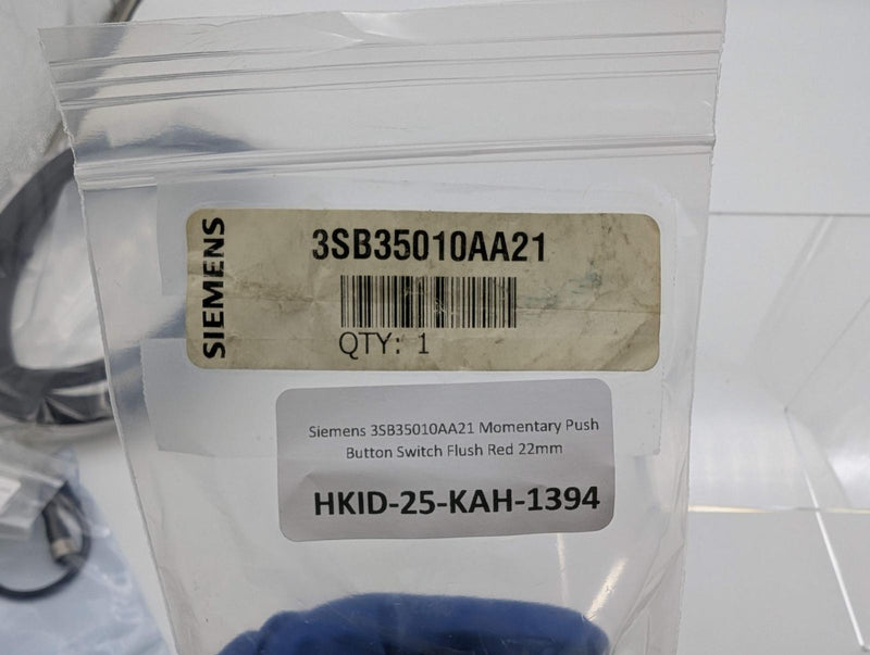Siemens 3SB35010AA21 Momentary Push Button Switch Flush Red 22mm 6