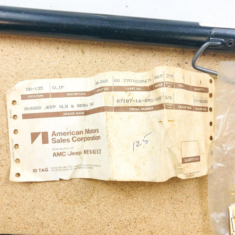 AMC Jeep Renault 7701029674 Clip Group 88.368 OEM New Old Stock NOS 2