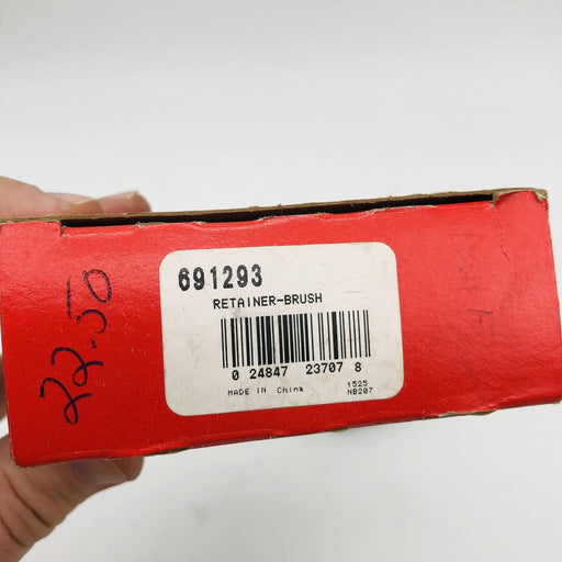 Briggs and Stratton 691293 Starter Brush Retainer OEM New Old Stock NOS Open 2