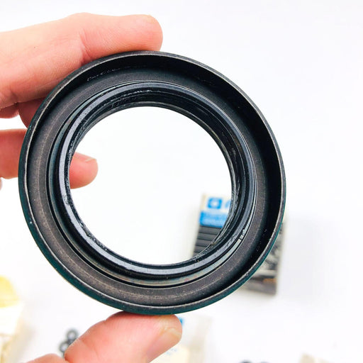 Mopar 83502508 Seal for Gear Train Yoke OEM NOS 1981-86 NPG 208 2