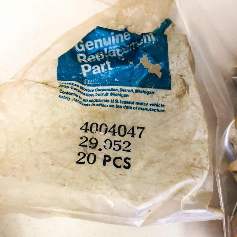 AMC Jeep 4004047 Fastener for Interior Trim Panels 2 Door Wagon Cherokee Silver 2