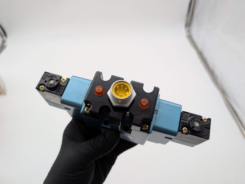 MAC Valves MV-A2B-A241-PM-111DA Pneumatic Solenoid Valve ISO 2 5/2 120VAC