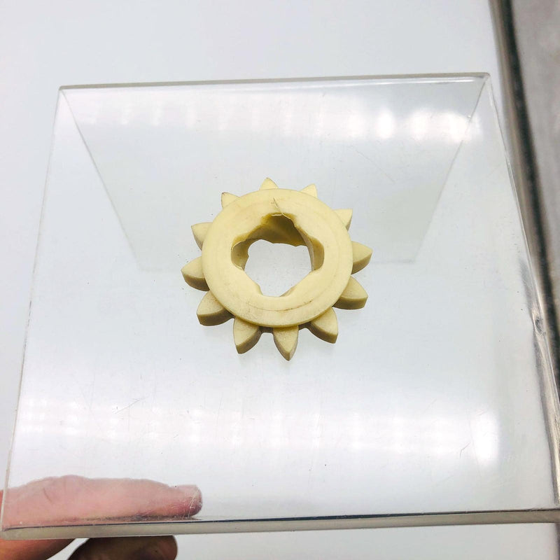 Lawn-Boy 607547 Starter Pinion OEM New Old Stock NOS Loose No Pkg 8