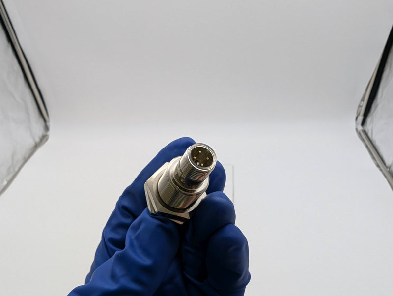 Balluff BES030L Inductive Proximity Sensor M18x1 8mm Range 516-326-E5-Y-S4 NO 3