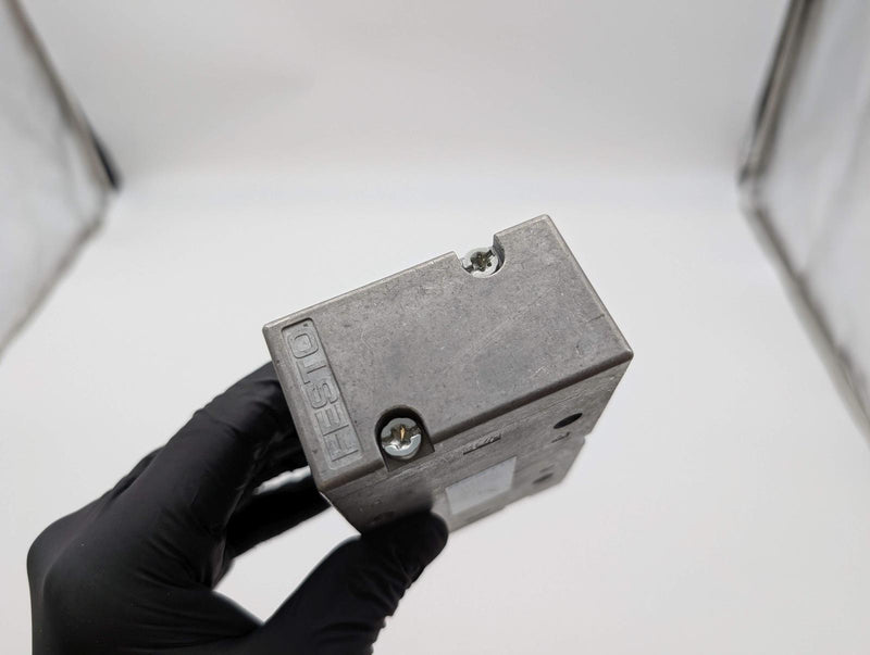 Festo 14953 Pneumatic Valve Bistable 5/2 Way 3/8" J-5-3/8-B Tiger 2000 3