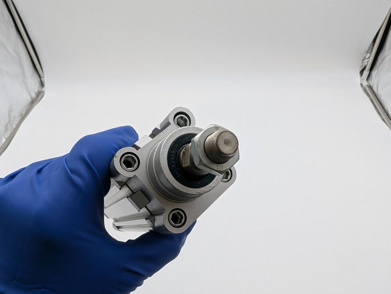 Festo DNC-40-100-PPV Pneumatic Cylinder 40mm Bore 100mm Stroke 5