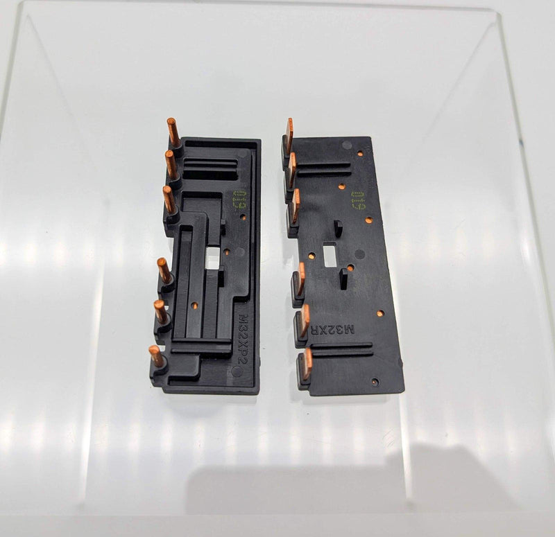Eaton XTCEXRLC Reversing Link Kit for XTCE018C & XTCE032C Series IEC Contactors 1