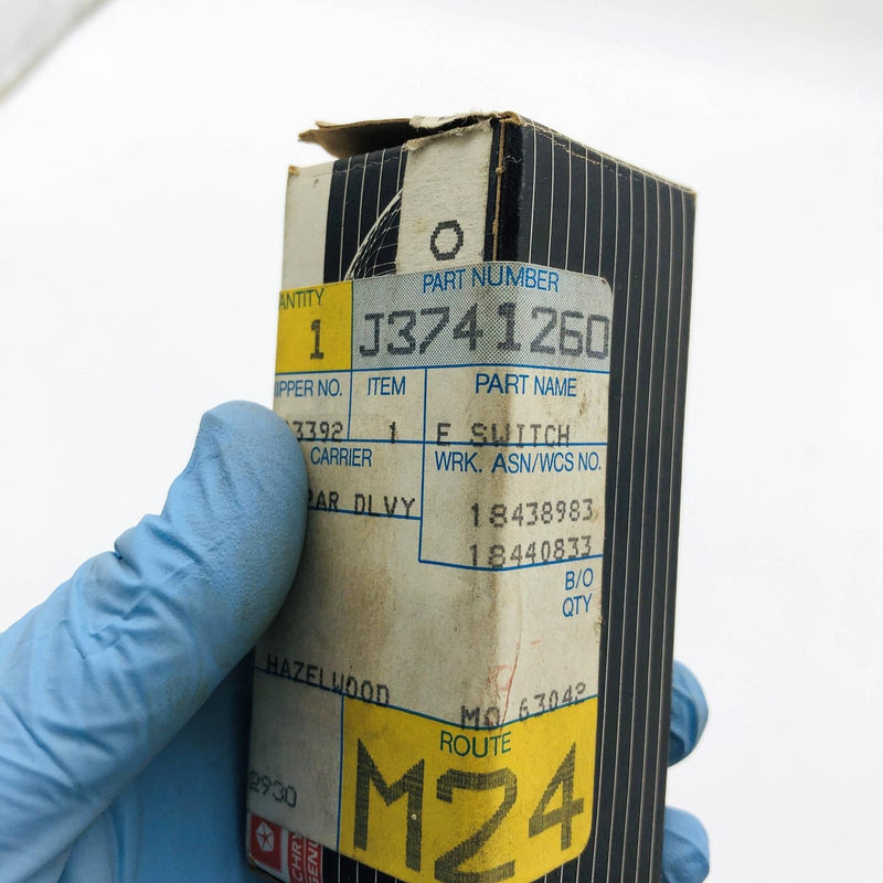 Mopar 3741260 Switch Low Pressure Cut Off OEM NOS 91-93 Jeep Wrangler Open 6