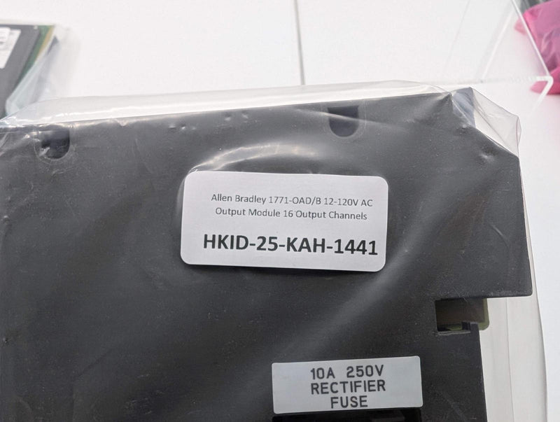 Allen Bradley 1771-OAD/B 12-120V AC Output Module 16 Output Channels 6