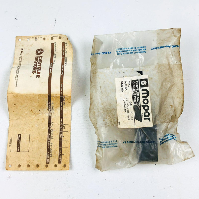 Mopar T0686449 Exhaust Hanger 7700686449 OEM NOS Sealed 1