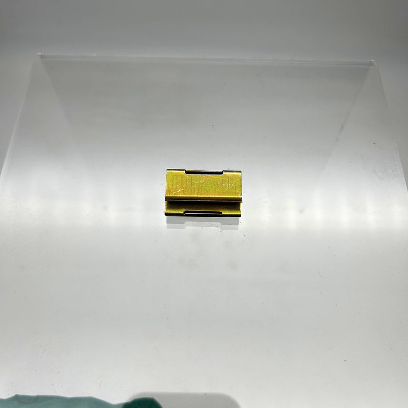 AMC Jeep 8935002250 Clip for Exterior Body Mouldings Group 26.032 OEM NOS Loose 6