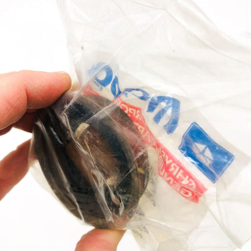 Mopar 4856336 Seal Axle Drive Shaft OEM NOS 01-06 Jeep Wrangler Cherokee 08/96 2