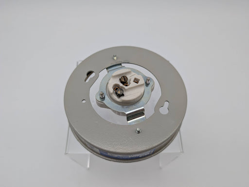 Crouse-Hinds VXH15 Vaporgard Light Fixture Body 1/2" Size Wet Location Suitable 2