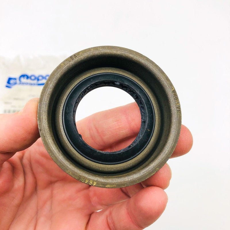 Mopar 4856336 Seal Axle Drive Shaft OEM NOS 2001-06 Jeep Wrangler Cherokee Open 3