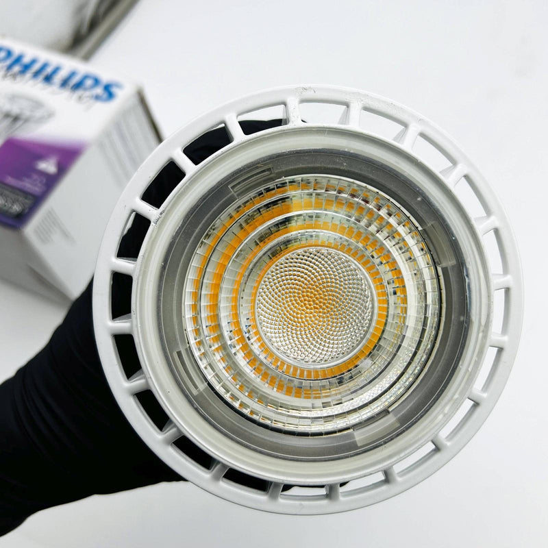 Philips 534610 Flood Light Bulb 33PAR38/PER/830/F25/DIM/120V LED/DEL E26 Base 7