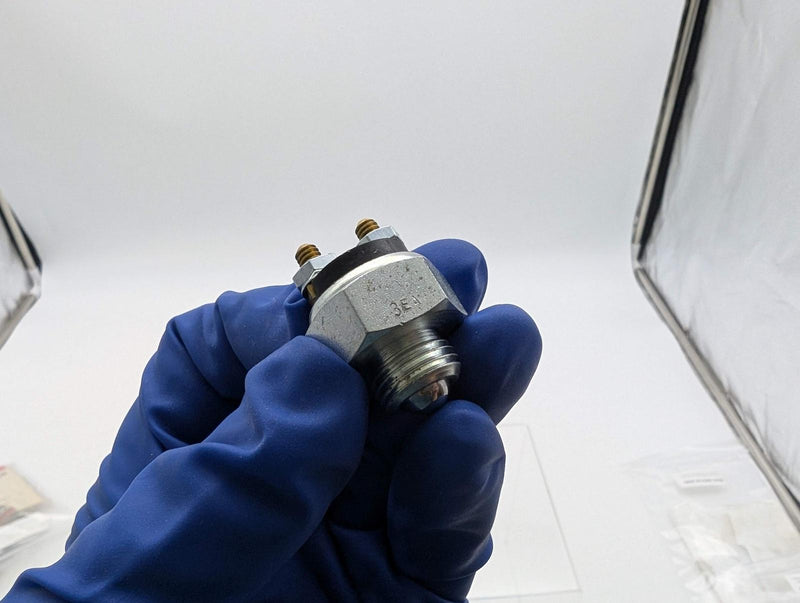 Transaxle 1MR2297 Reverse Switch 9/16"-18 Thread for Mack Trucks 3