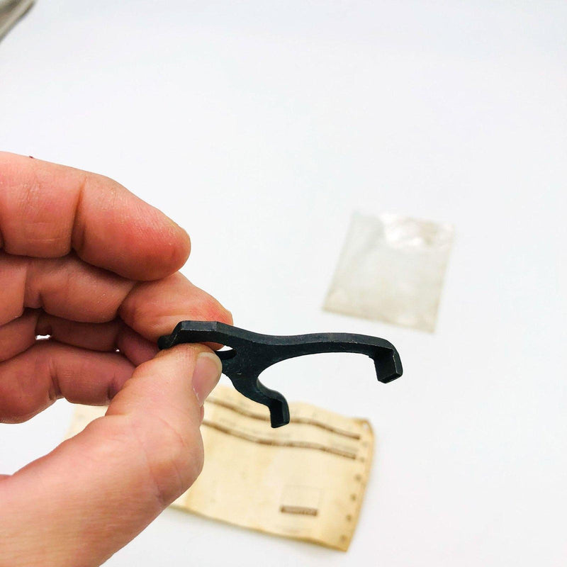 AMC Jeep 3212844 Clamp for Speedometer Cable and Pinion Manual Trans OEM NOS 3