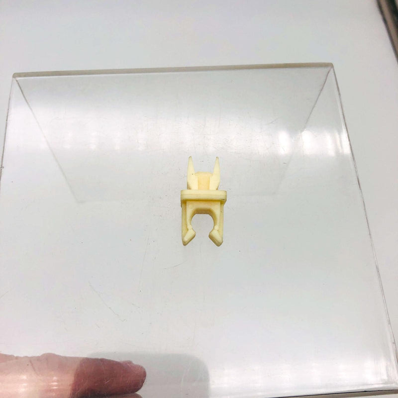 Mopar 4007456 Clip Retainer for Hood Rod OEM NOS 88-90 Jeep Wrangler Loose No Pk 9