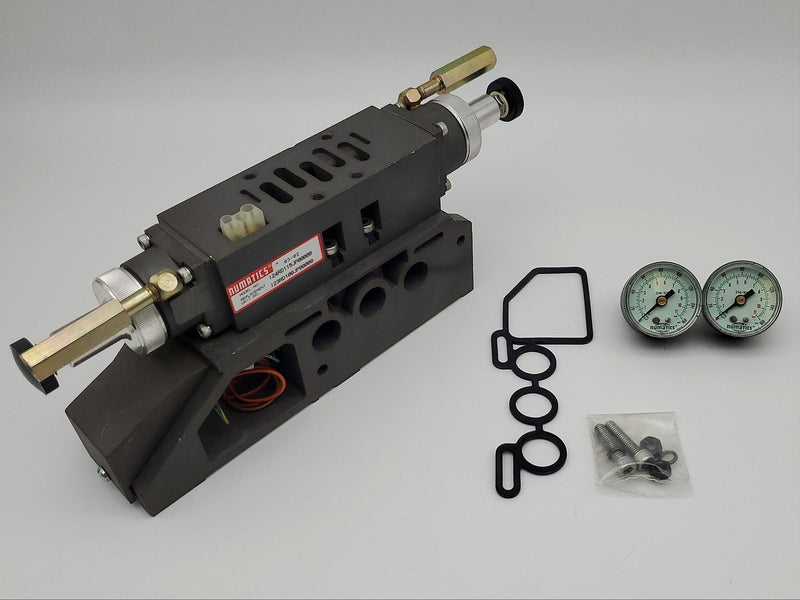 Numatics I24RD115JP00 Regulator Valve ISO 5599-2 Dual 10 - 130 PSI w/ Manifold 1