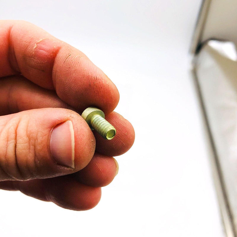 McCulloch 100297 Screw 10-24x3/8 Long for Model 47 Chainsaw OEM NOS Loose 4