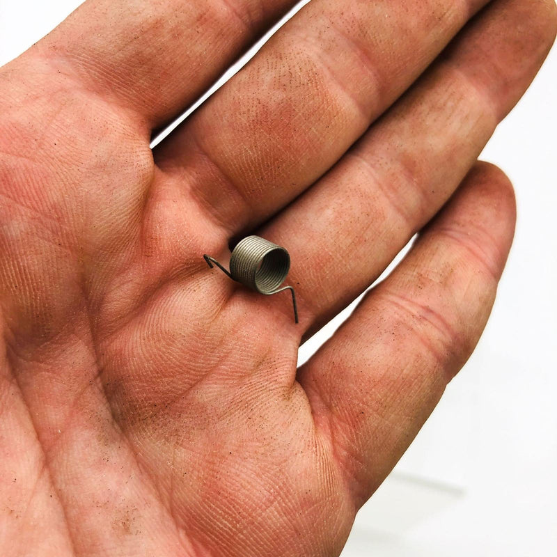 Tecumseh 631767 Throttle Return Spring OEM New Old Stock NOS Loose No Pkg 3