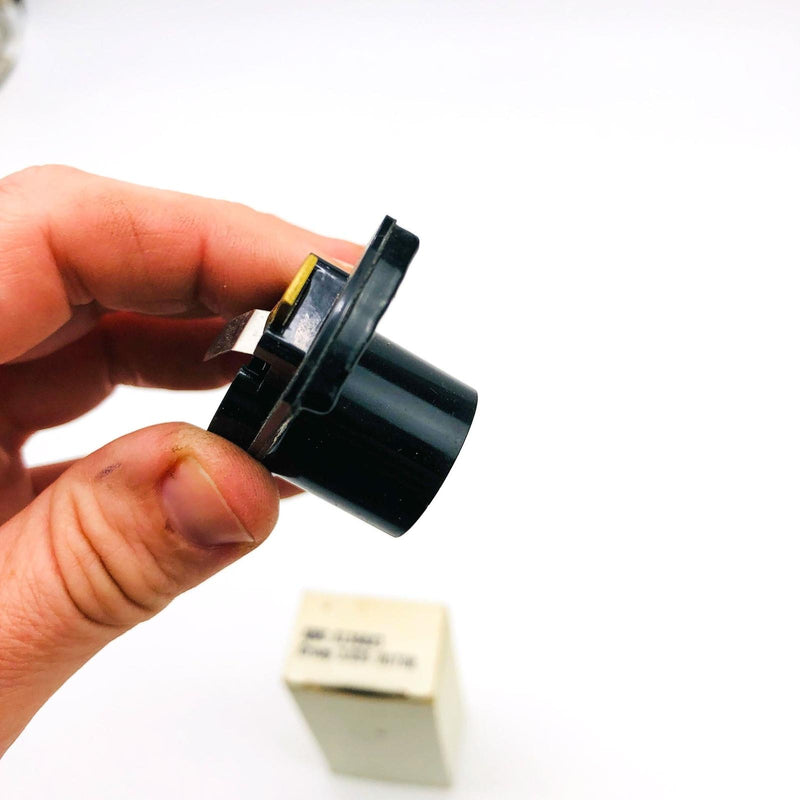 AMC Jeep 8136633 Distributor Rotor OEM NOS 76-86 CJ 5-7 J10 J20 Open 2