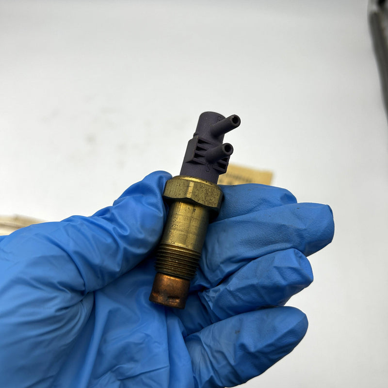 AMC Jeep 33001131 Vacuum Switch for Emission Controls OEM NOS 1984 Open
