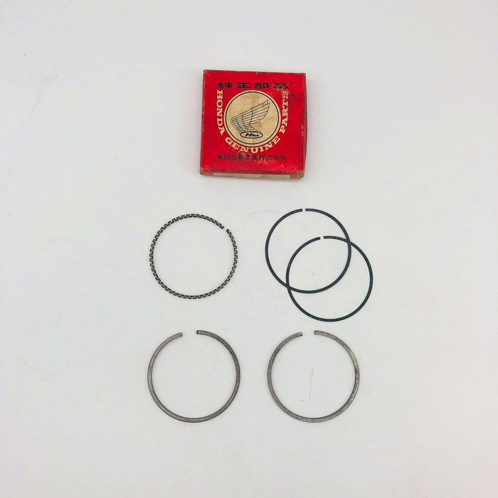 Honda 13010-894-003 Piston Rings OEM New Old Stock NOS Open 9