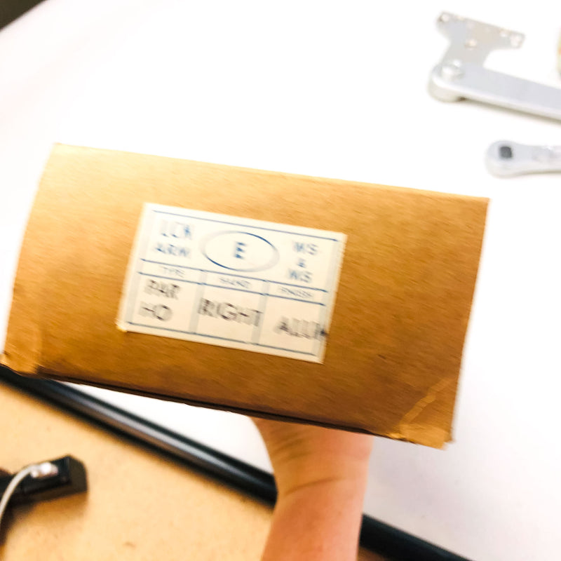 LCN Size E Potbelly Closer Arm RH PAR HO ALUM Parallel Mount Hold Open