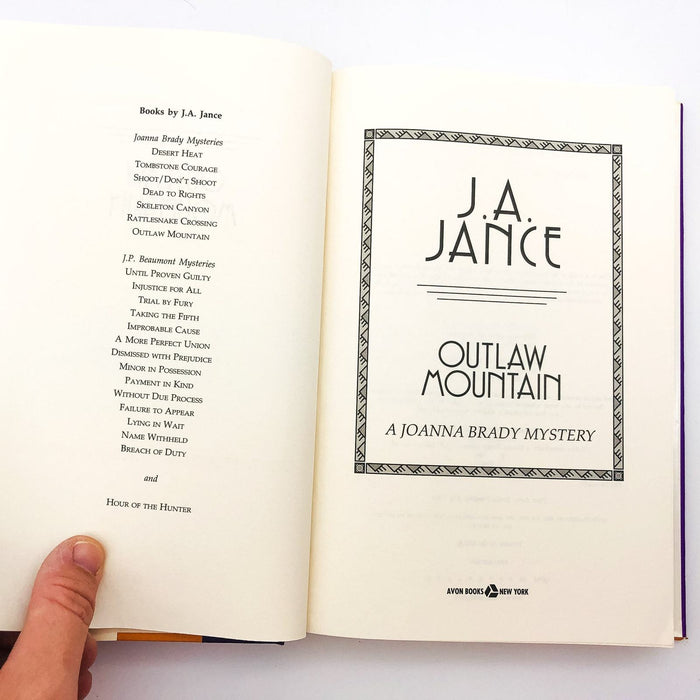 Outlaw Mountain HC J. A. Jance 1999 Joanna Brady Mysteries No 7 1st Edition 7