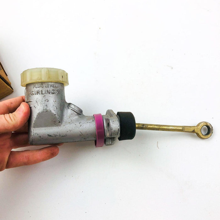 Mopar 53001163 Master Cylinder for Brakes Genuine OEM New NOS Made By Girling-7