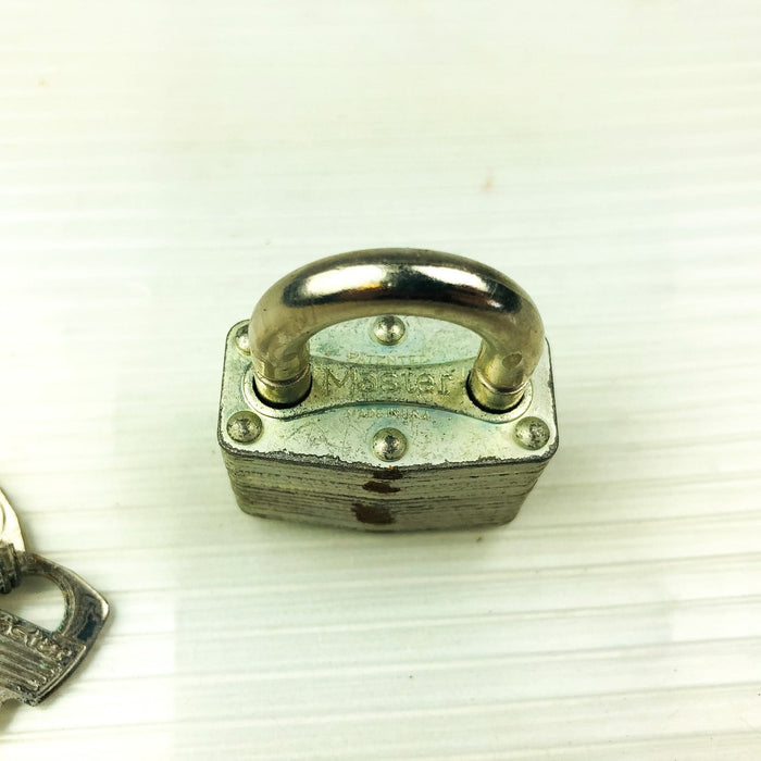 Master 500 Steel Padlock Lock Keys Breakaway Shackle New 197 Keyed NOS Vintage 10
