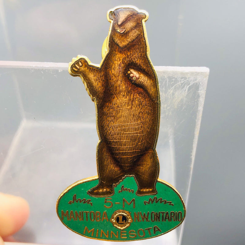 Vintage Lions Club Lapel Pin Manitoba NW Ontario Minnesota 5-M Grizzly Bear