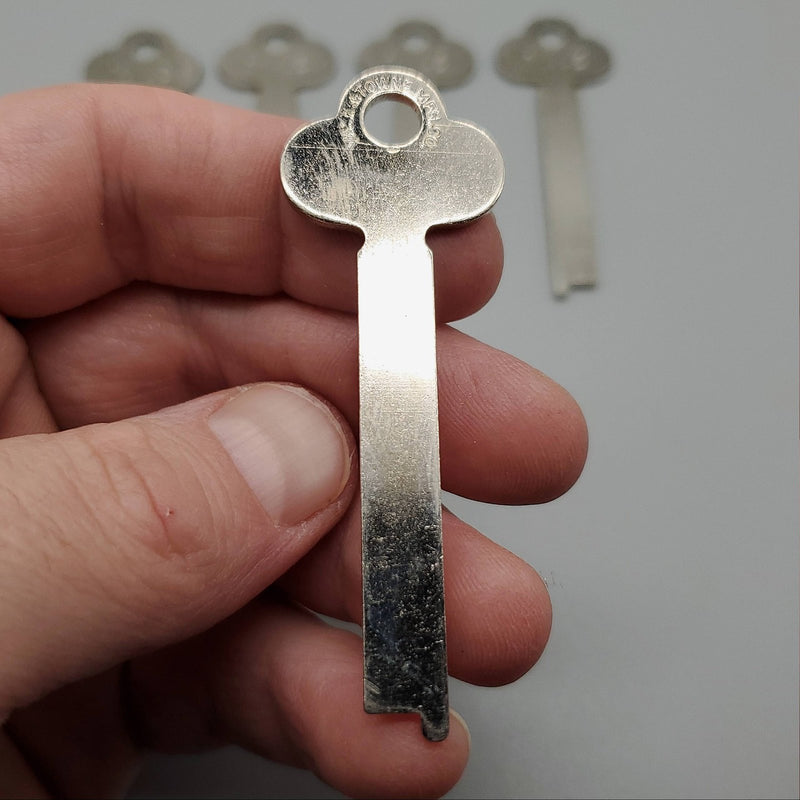 5x Yale R381 1/2 1-3/4" Key Blanks Flat Steel Vintage USA Made NOS 2