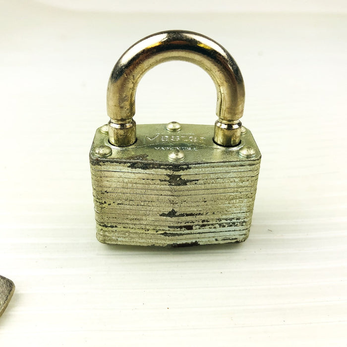 Master 500 Steel Padlock Lock Keys Breakaway Shackle New 201 Keyed NOS Vintage 6