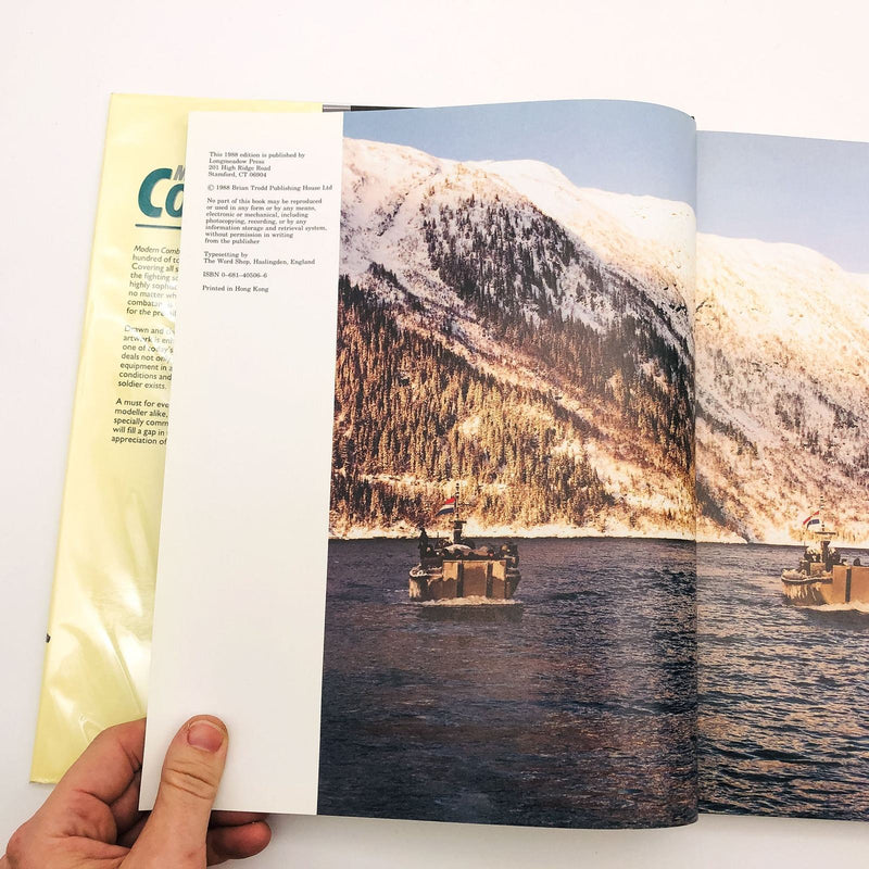 Modern Combat Gear Hardco Mark Lloyd 1988 1st Edition Full Color Battle Uniforms 9