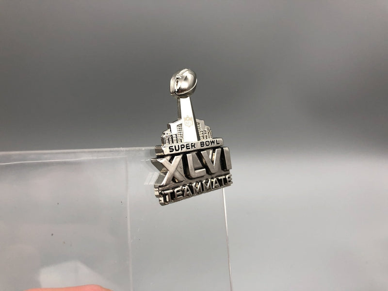 Super Bowl XLVI Teammate Collectible Pin Lombardi Trophey Design NFL Football 3