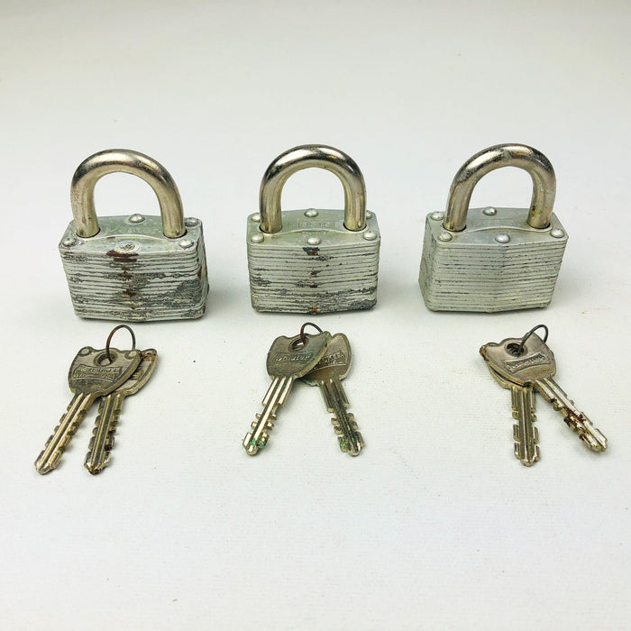 3ct Vintage No 500 Master Lock Padlock 1-1/4" Shackle New NOS Keyed Different 8