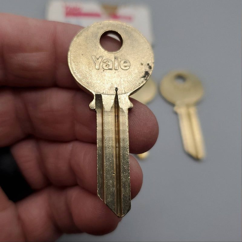 5x Yale RN8 Key Blanks GA Keyway Nickel Silver 5 Pin NOS 1