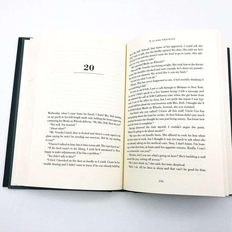 T Is For Trespass Hardcover Sue Grafton 2007 Psychopath Women PIs 1st Edition 9