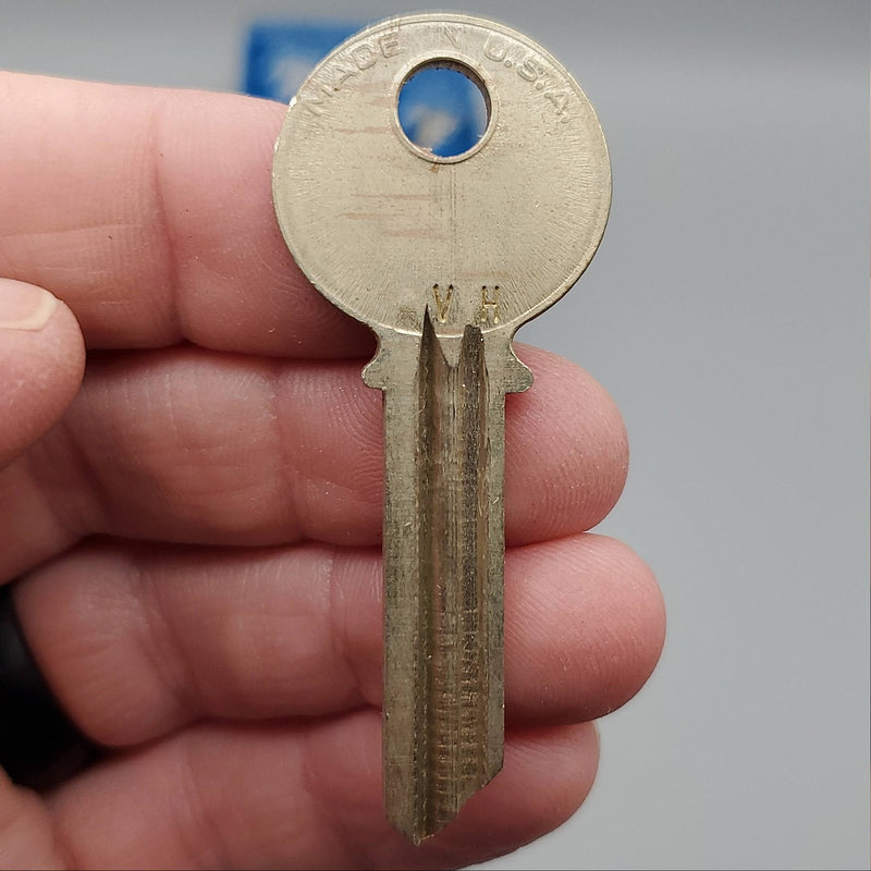 5x Yale RN11 Key Blanks VH Keyway Nickel Silver 6 Pin NOS 2