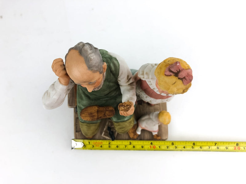 Norman Rockwell Figurine Statue The Shoemaker 1981 Annual Collector's Club 10