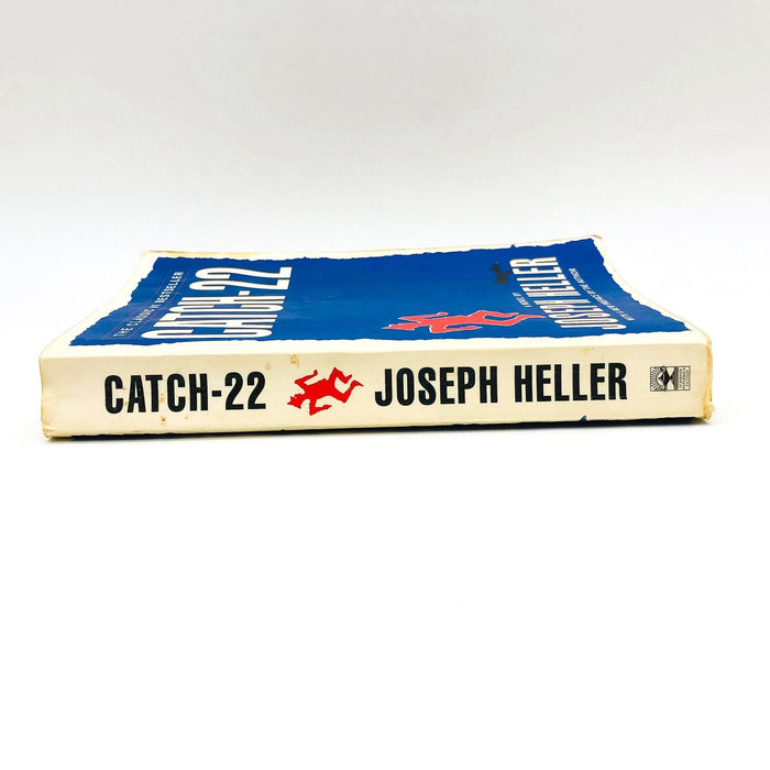 Catch 22 Paperback Joseph Heller 1994 WW2 Bombardier Survival Historical Fiction 3