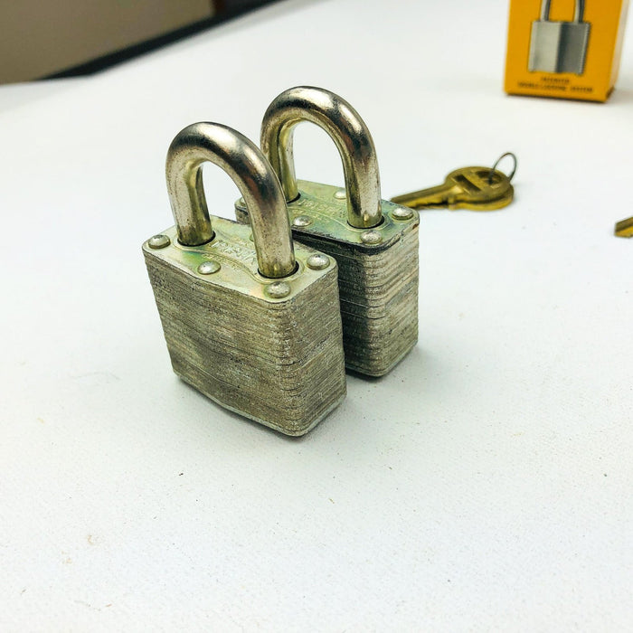 2ct Vintage No 3 Master Lock Padlock 1-1/8" Shackle New NOS Keyed Alike 3924 8