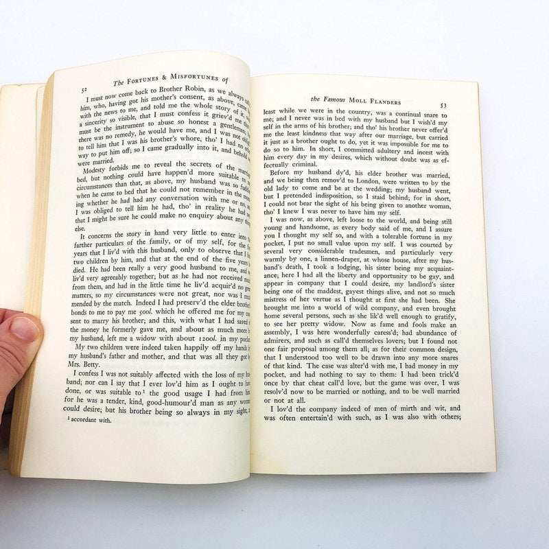 Moll Flanders Paperback Daniel Defoe 1959 Virginia Marriages Liaisons Seduce Cp2 9