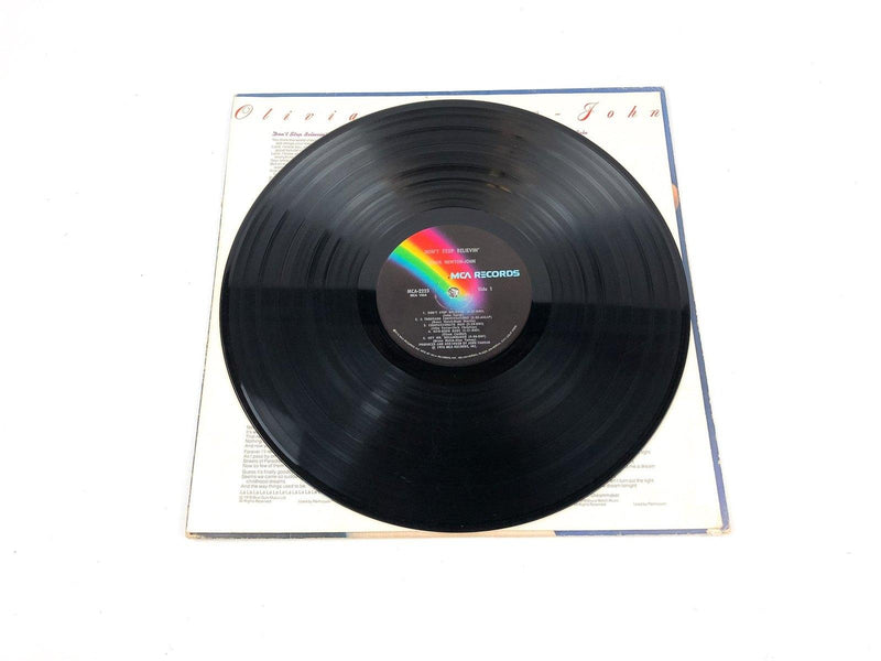 Olivia Newton John Don't Stop Believin' Vinyl Record MCA-2223 MCA Records 1976 5