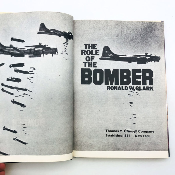 The Role Of The Bomber Hardcove Ronald W. Clark 1977 WW2 Military Aircraft Plane 7